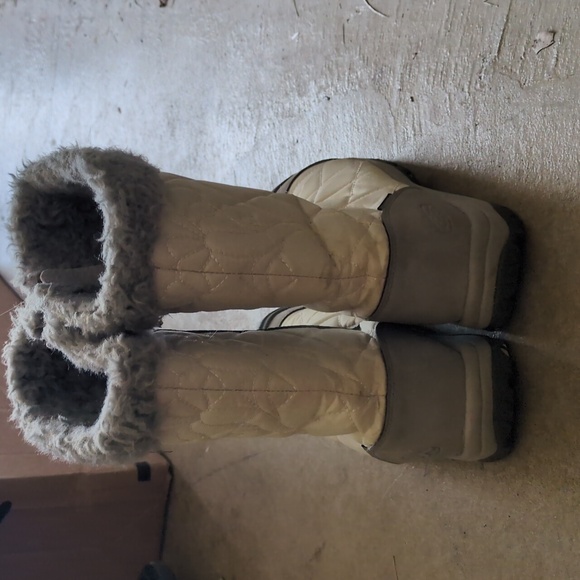 Women's off white keen boots size 7.5 - Picture 6 of 6